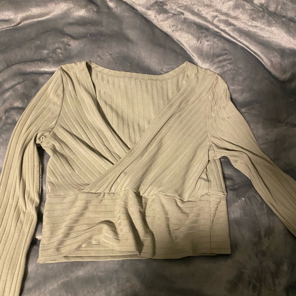 light green cropped too long sleeve